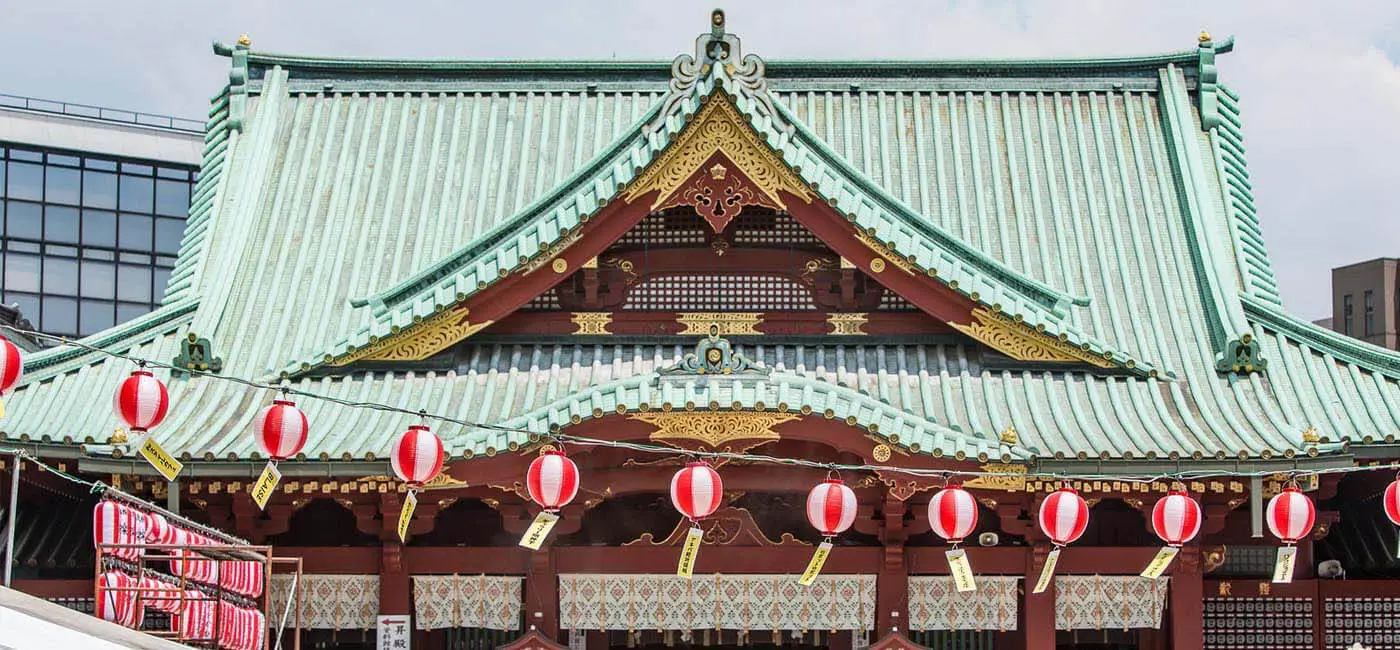 El santuario escondido de Akihabara: mirando entre las calles de Tokio