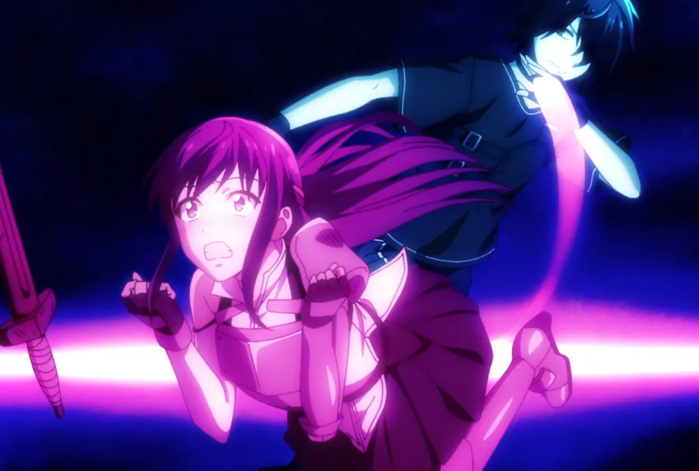 Setsu golpeando el trasero de una mujer
