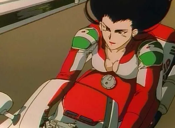 Reiko en su moto